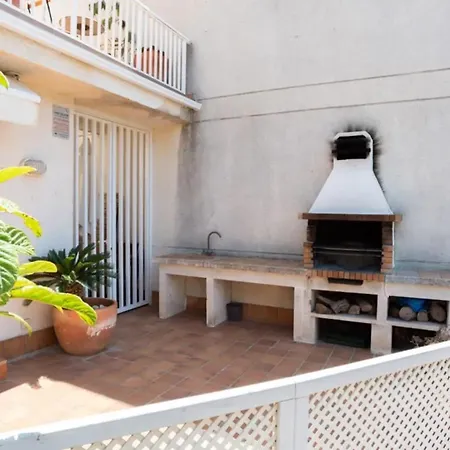 Casa de Férias Comfortable House In With Shared Pool Sitges