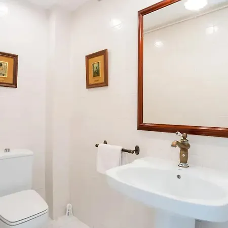 Comfortable House In With Shared Pool Casa de Férias