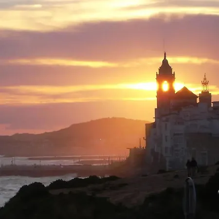 Holiday home Comfort House: Shared Pool Retreat Sitges