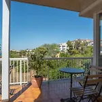 Comfortable House In With Shared Pool Сиджес