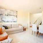 Comfortable House In With Shared Pool Дом отдыха